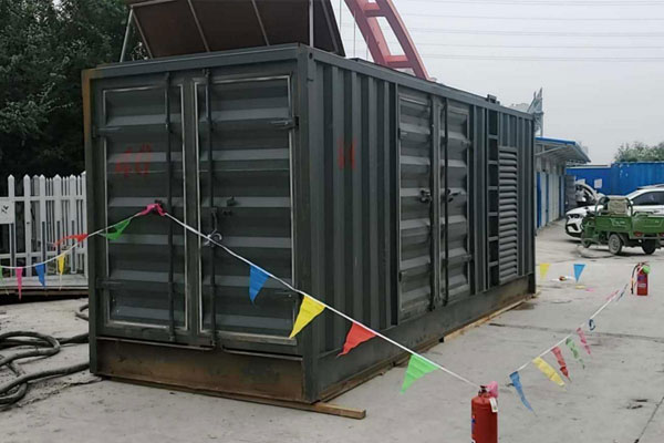 白塔发电机租赁空气滤清器多久更换一次？